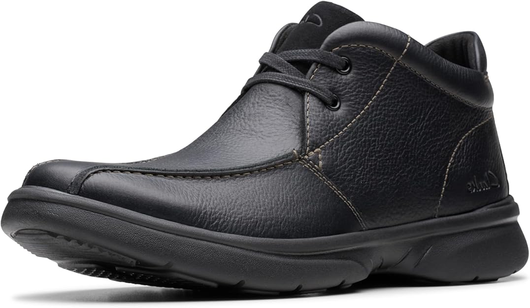 Clarks Bradley Up Men’s Chukka Boots – Premium